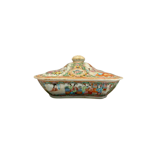 Rose Medallion Lidded Box - 19th Century