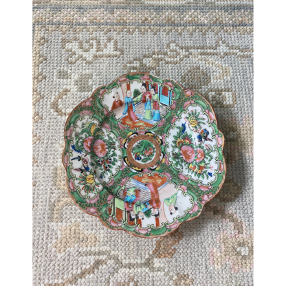 Mid-1800s Scalloped Rose Medallion Plate