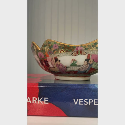 Vintage Scalloped Rose Medallion Bowl